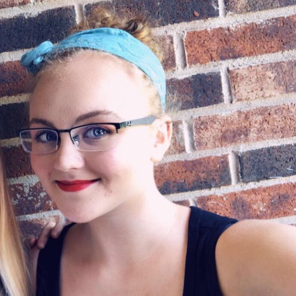Meet your Posher, Danica